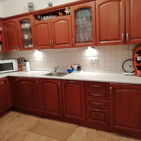 Къща В Центъра На Стрелча, Джакузи С Минерална Вода المظهر الخارجي الصورة